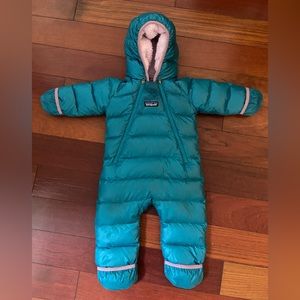 Patagonia infant hi-loft down sweater bunting